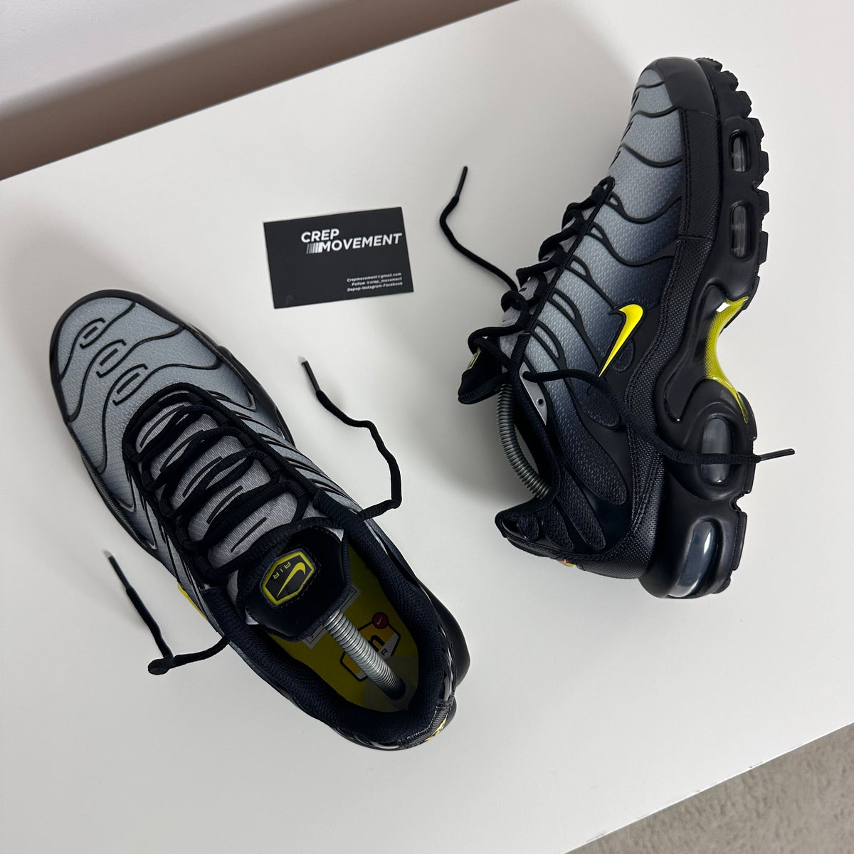 NIKE AIR MAX PLUS TN - PHANTOM / OPTI