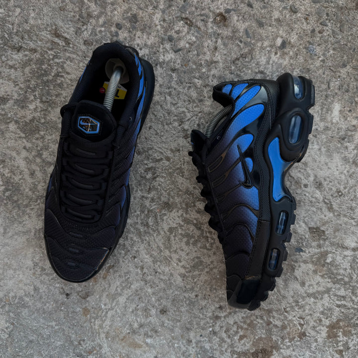 NIKE AIR MAX PLUS TN - BLACK / BLUE