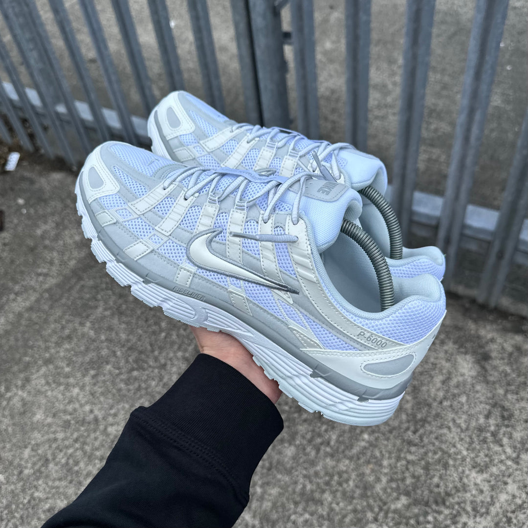 NIKE P-6000 - SUMMIT WHITE / PLATINUM GREY