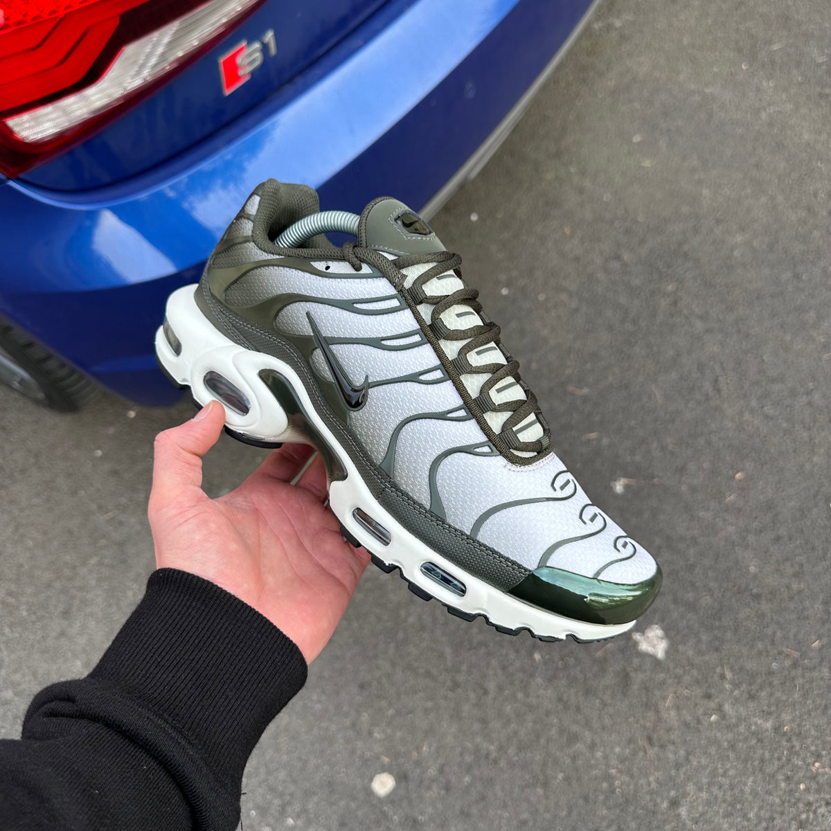 NIKE AIR MAX PLUS TN - CARGO KHAKI
