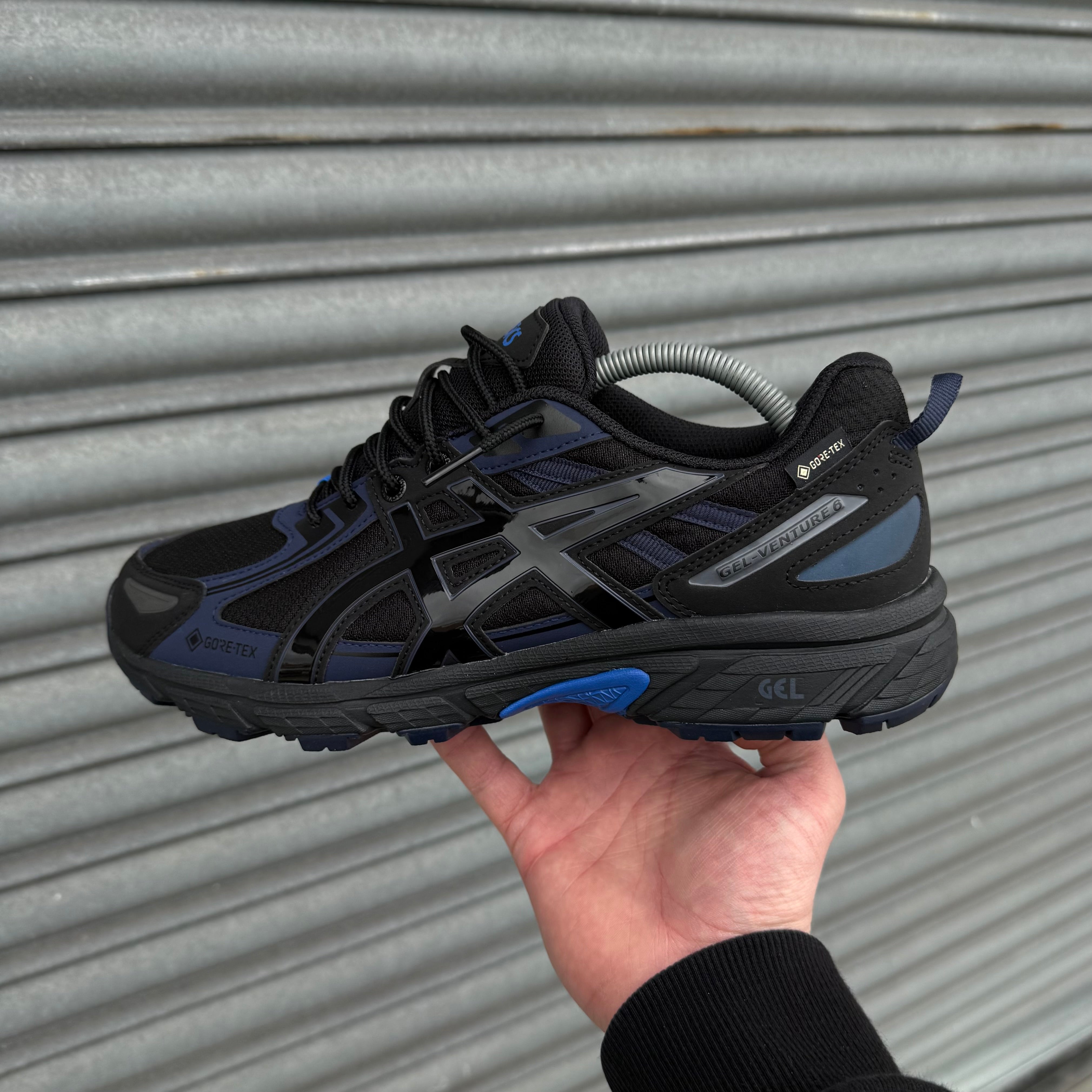 ASICS GEL VENTURE 6 TRAINER - BLACK / ROYAL BLUE