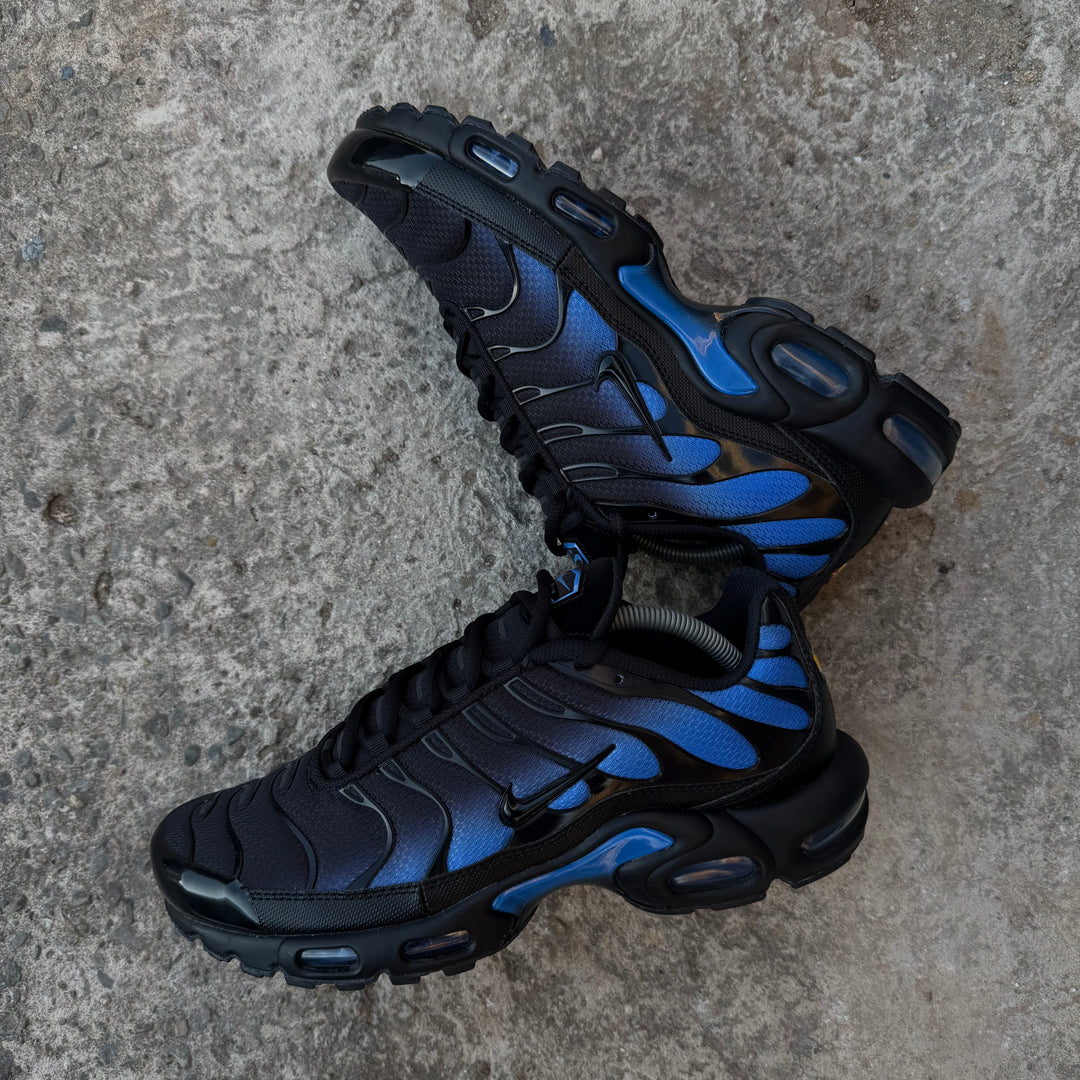 NIKE AIR MAX PLUS TN - BLACK / BLUE