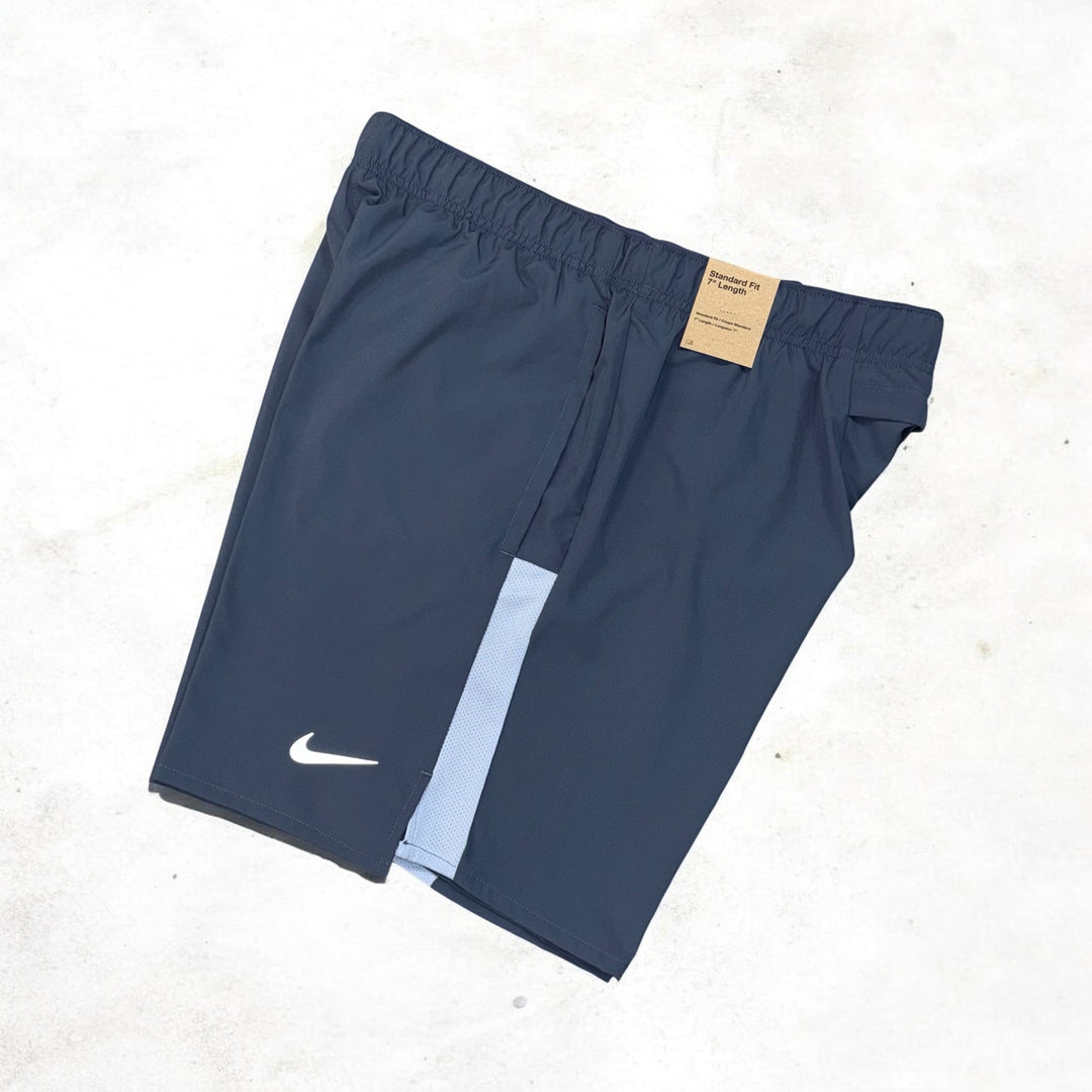 NIKE CHALLENGER DRI-FIT SHORTS 7” - LIGHT DIFFUSED BLUE