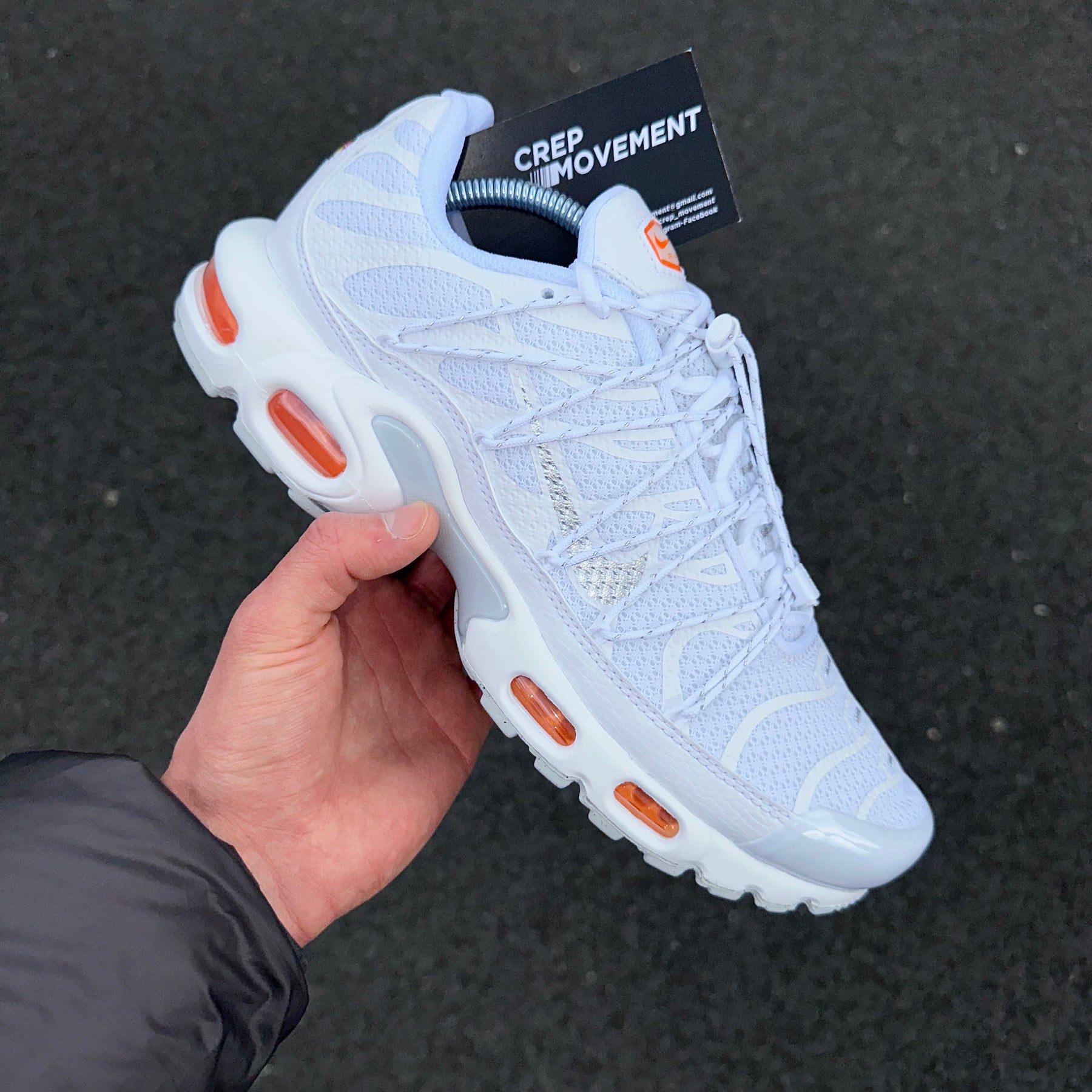 NIKE AIR MAX PLUS TN UTILITY - WHITE / ORANGE