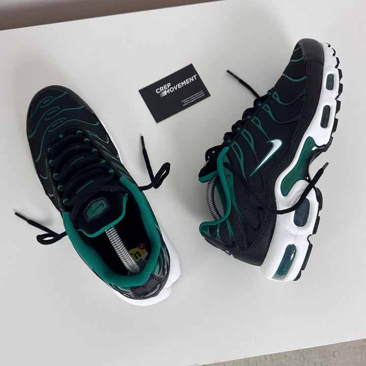 NIKE AIR MAX PLUS TN - BLACK / GREEN ‘MALACHITE’