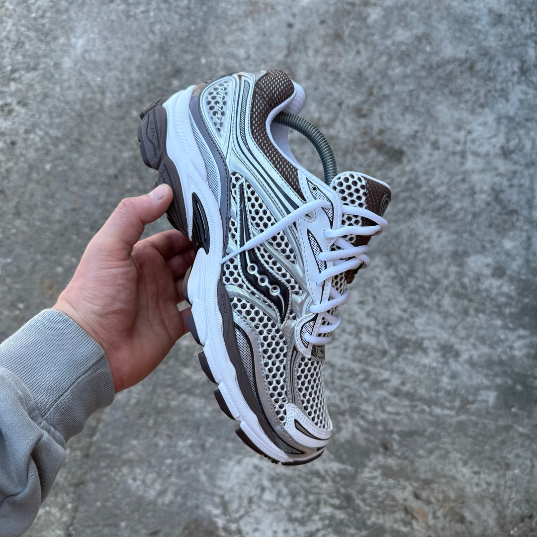 SAUCONY PROGID OMNI 9 - WHITE BROWN