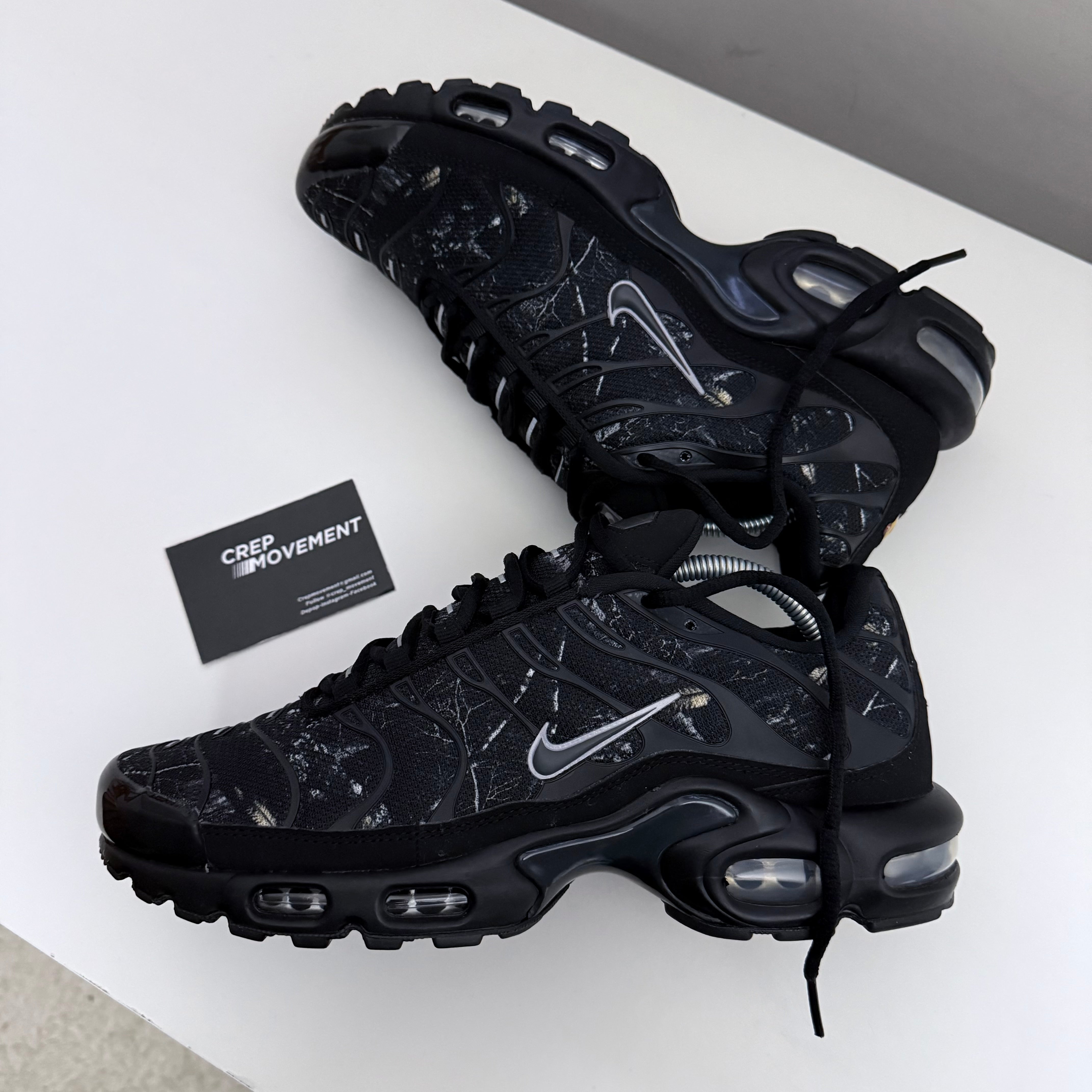 NIKE AIR MAX PLUS TN - DARK SMOKE/ WOOD CAMO