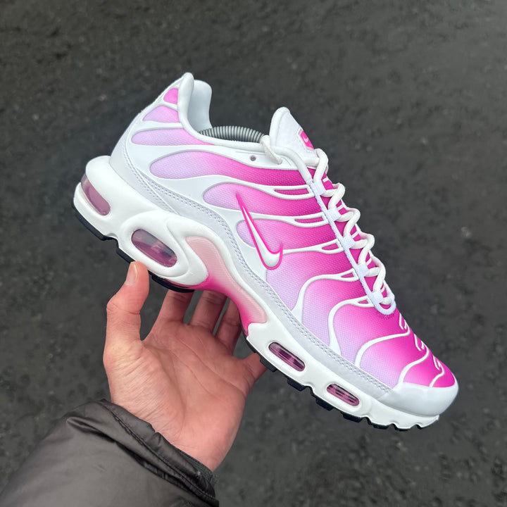 NIKE AIR MAX PLUS TN - PINK / WHITE (PINK FADES)