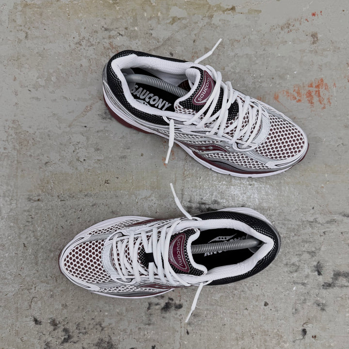 SAUCONY PROGRID OMNI 9 - WHITE MAROON