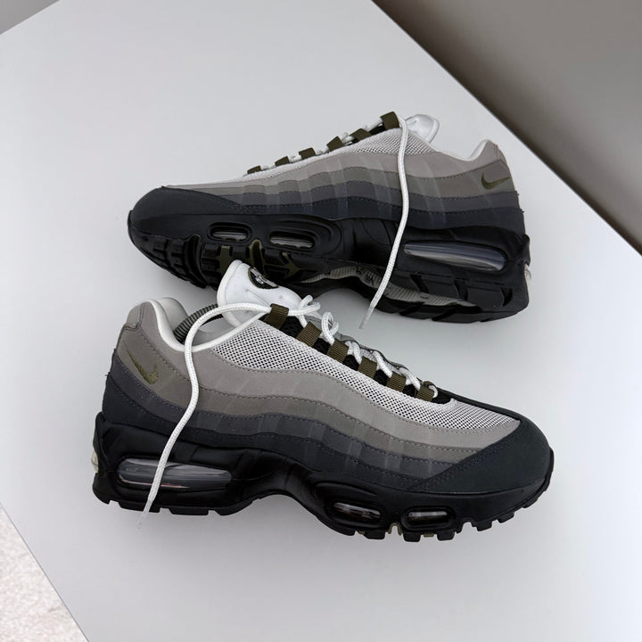 NIKE AIR MAX 95 BIG BUBBLE - MEDIUM OLIVE