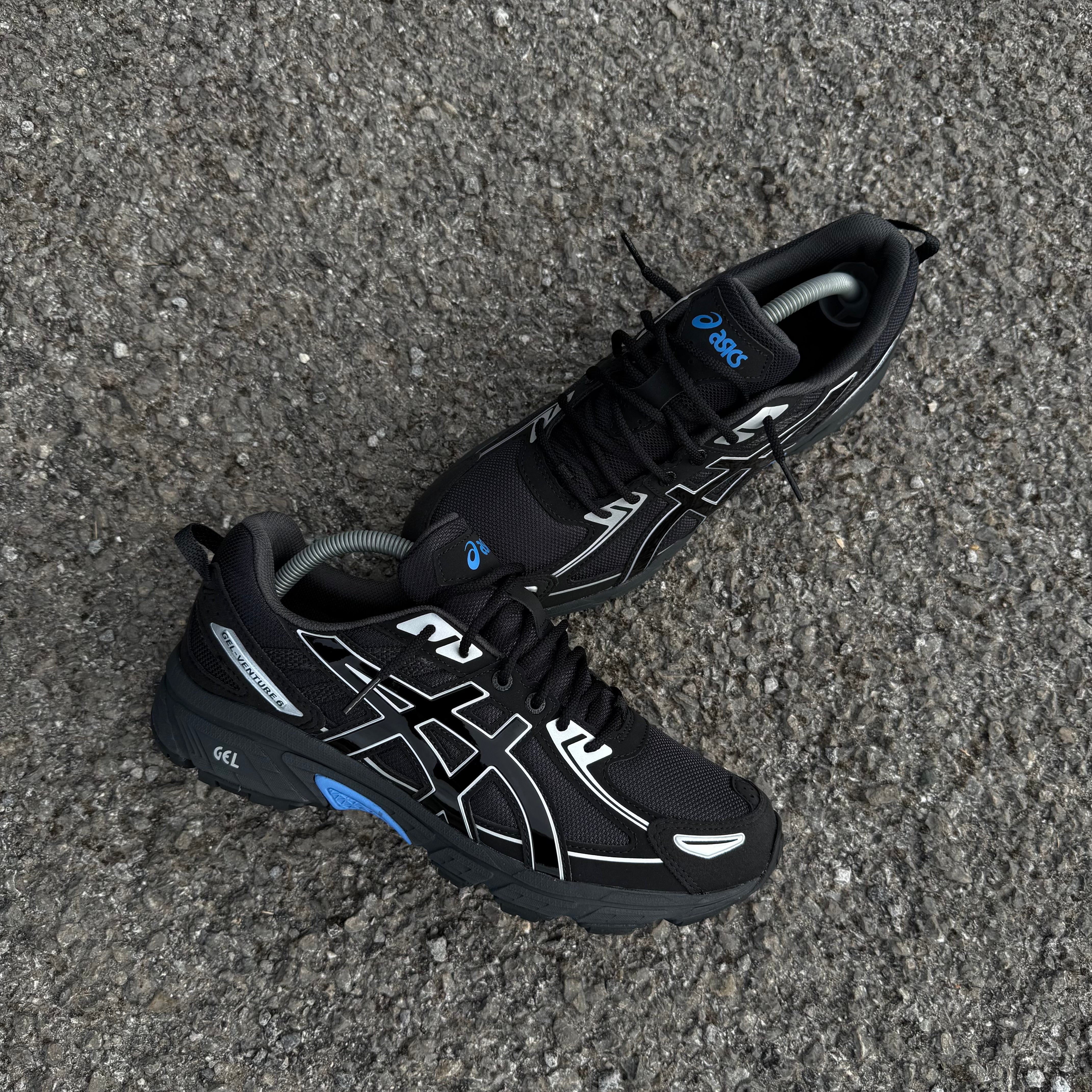 ASICS GEL VENTURE 6 TRAINER - BLACK/ BLUE