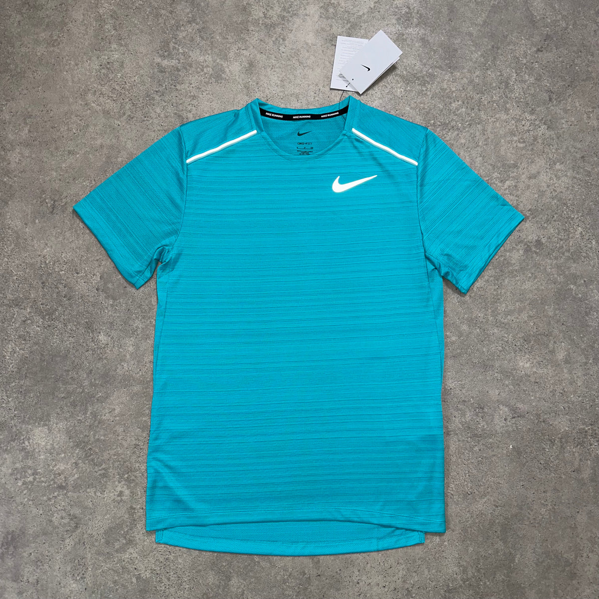 NIKE MILER 1.0 T SHIRT - VIVID CACTUS