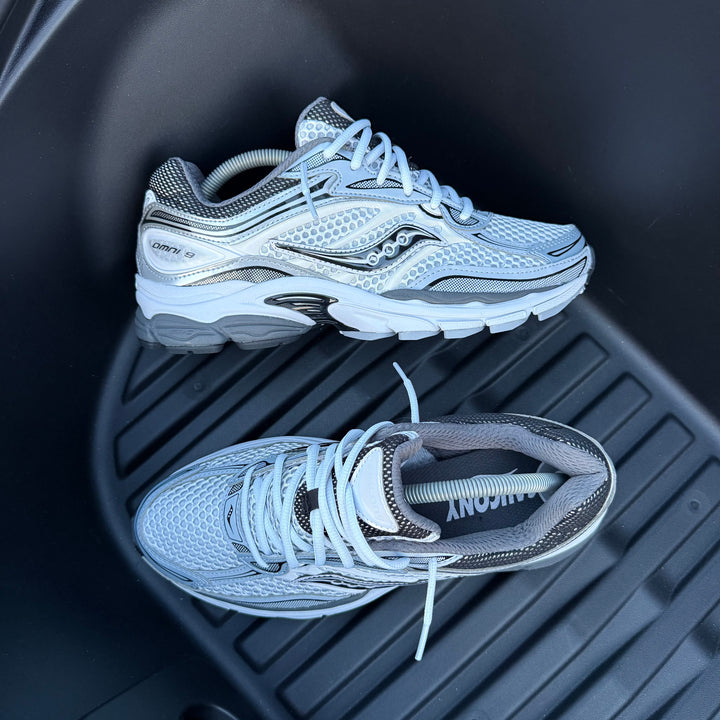 SAUCONY PROGRID OMNI 9 - MICROCHIP GREY