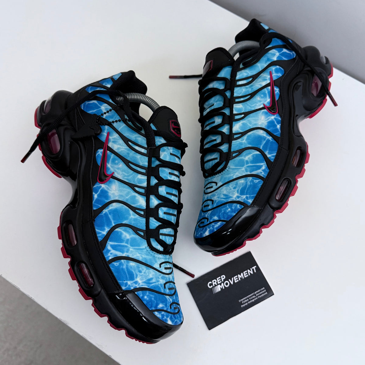 NIKE AIR MAX PLUS TN - SHARK ATTACK