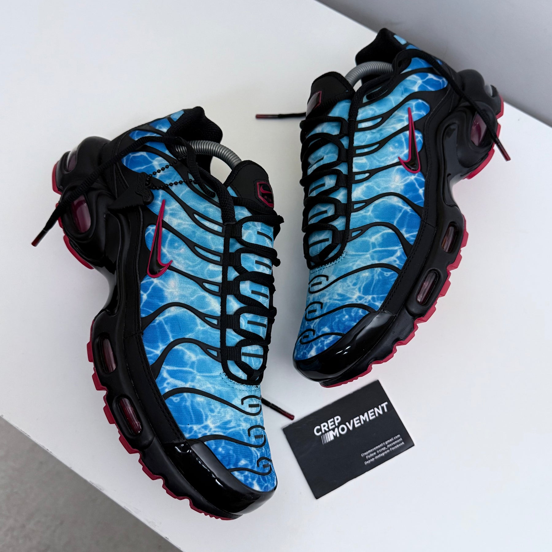 NIKE AIR MAX PLUS TN - SHARK ATTACK