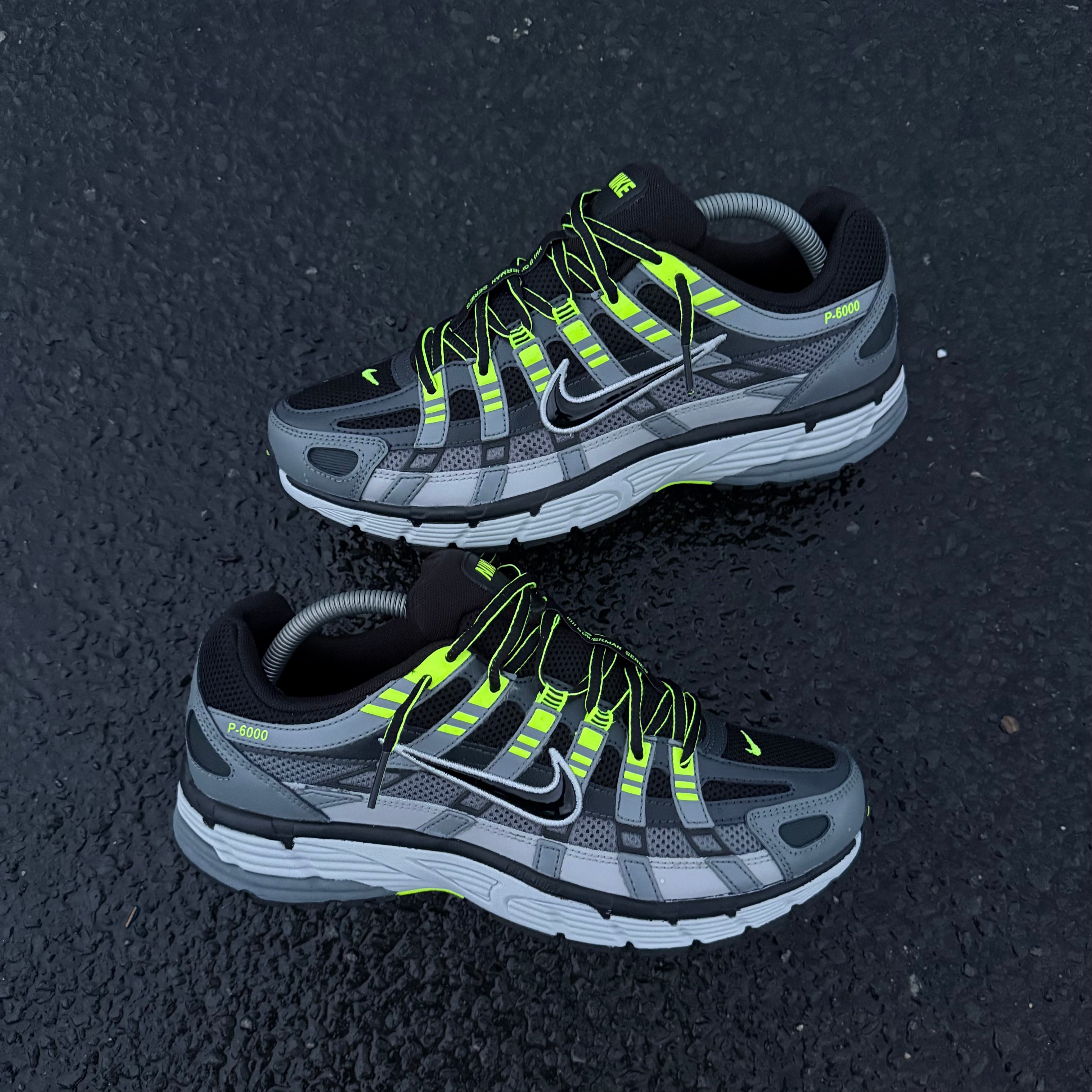 NIKE P-6000 - SMOKE GREY / VOLT