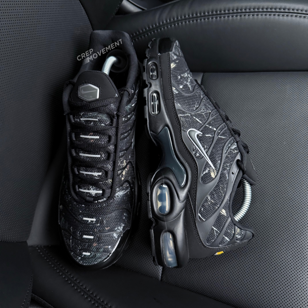 NIKE AIR MAX PLUS TN - DARK SMOKE CAMO