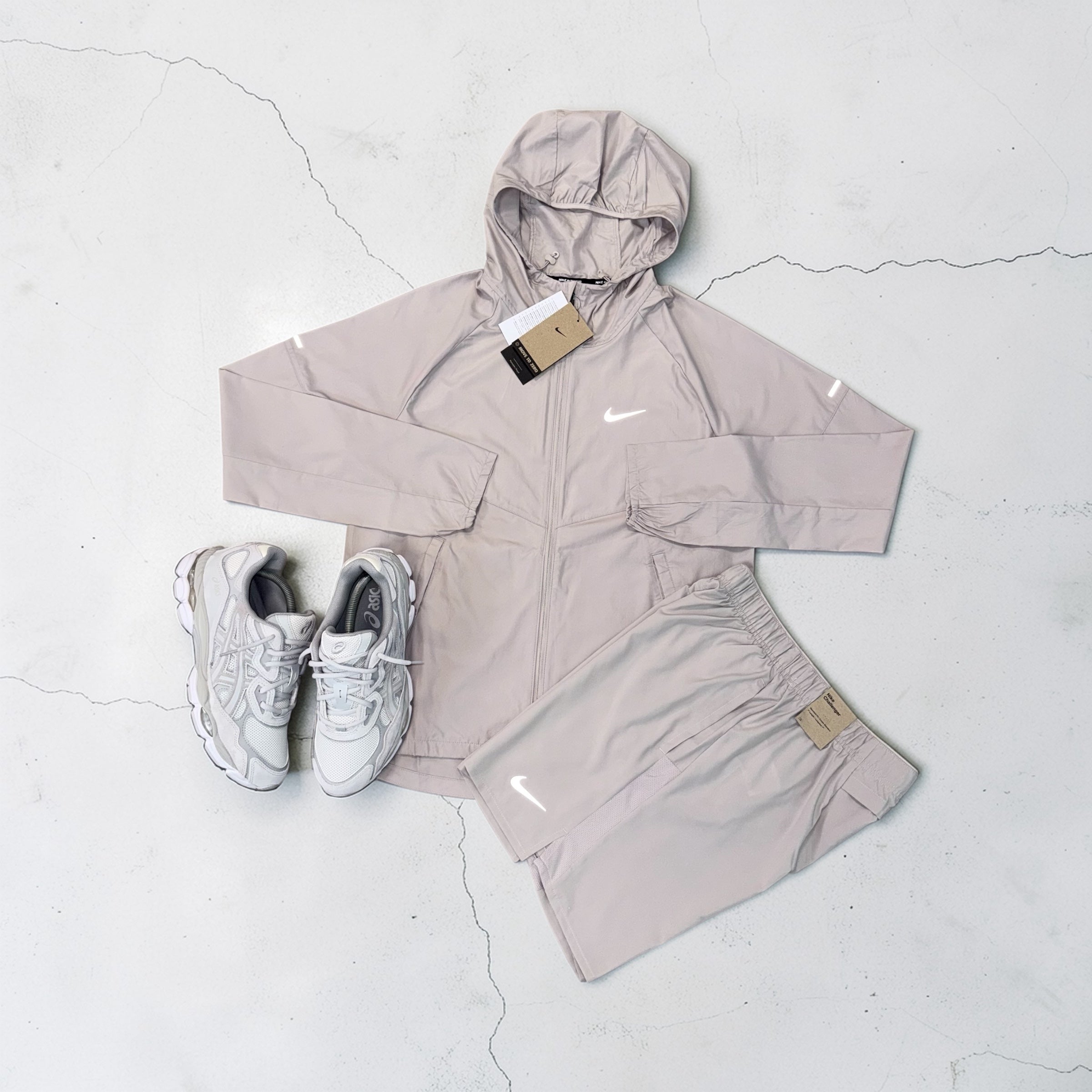 NIKE DRI-FIT WINDRUNNER AND CHALLENGER SHORTS SET - BEIGE
