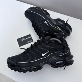 NIKE AIR MAX PLUS TN - REFLECTIVE STRIP