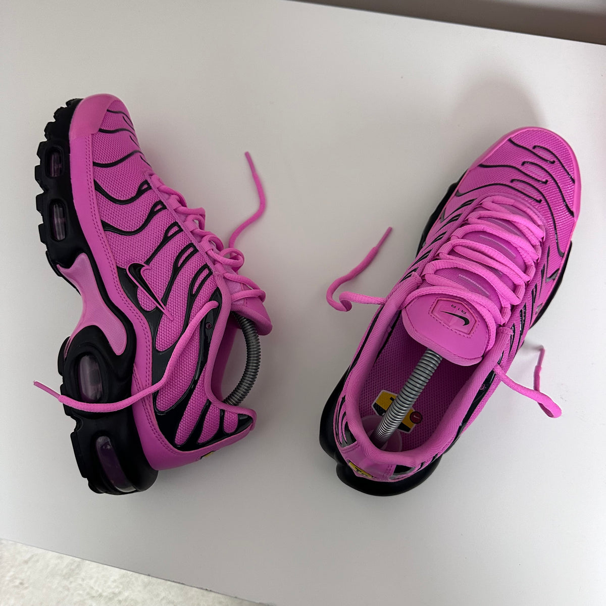 NIKE AIR MAX PLUS TN - PLAYFUL PINK