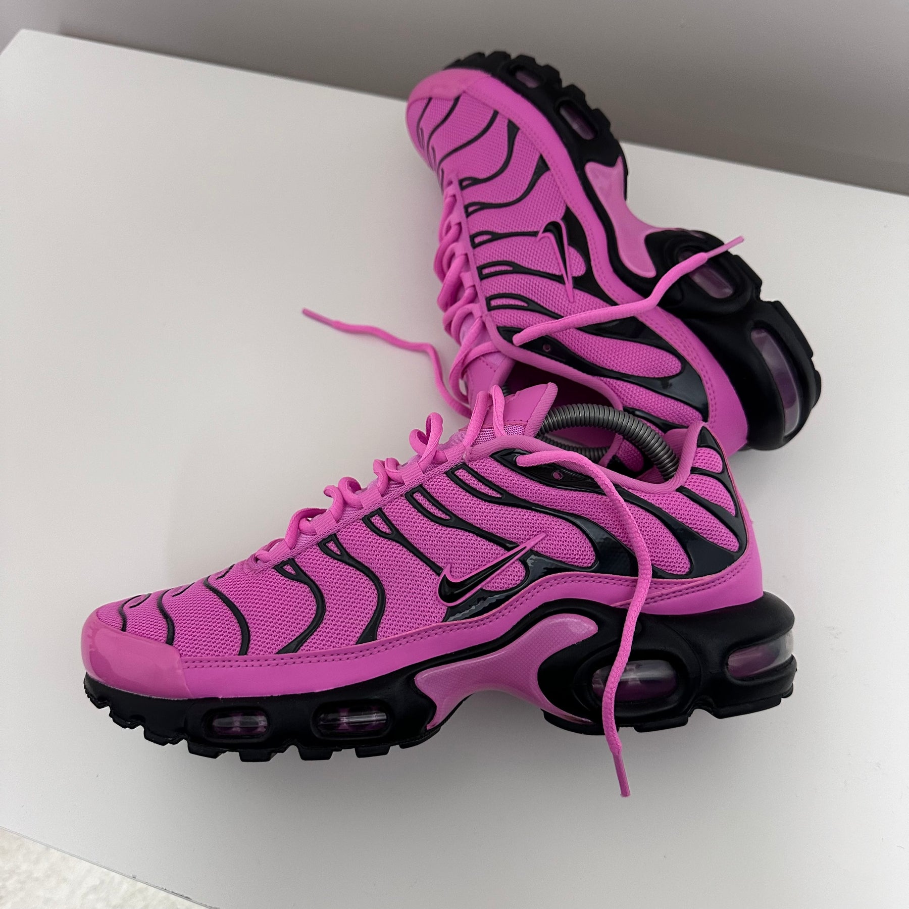 NIKE AIR MAX PLUS TN - PLAYFUL PINK