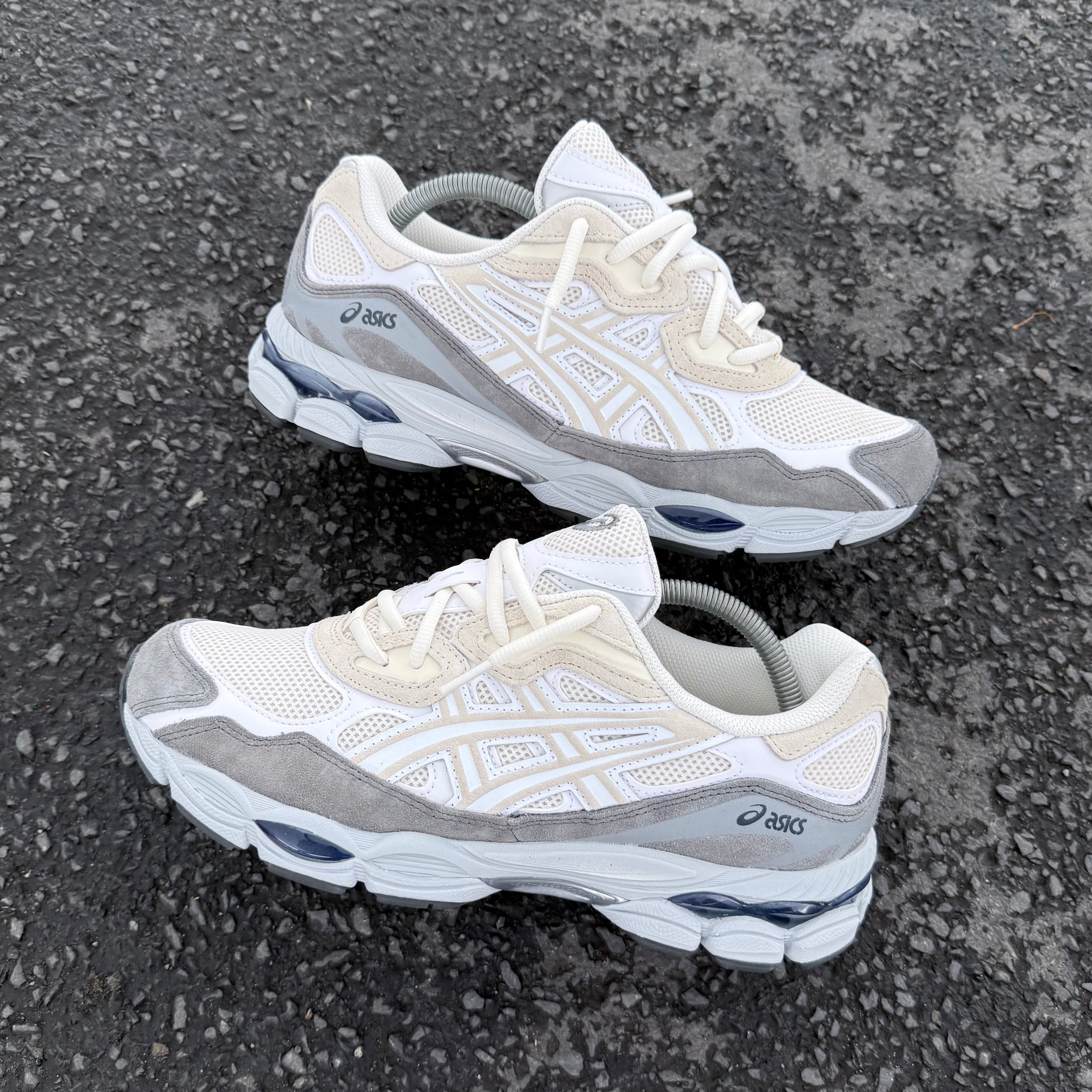 ASICS GEL NYC TRAINER - CREAM WHITE / GREY