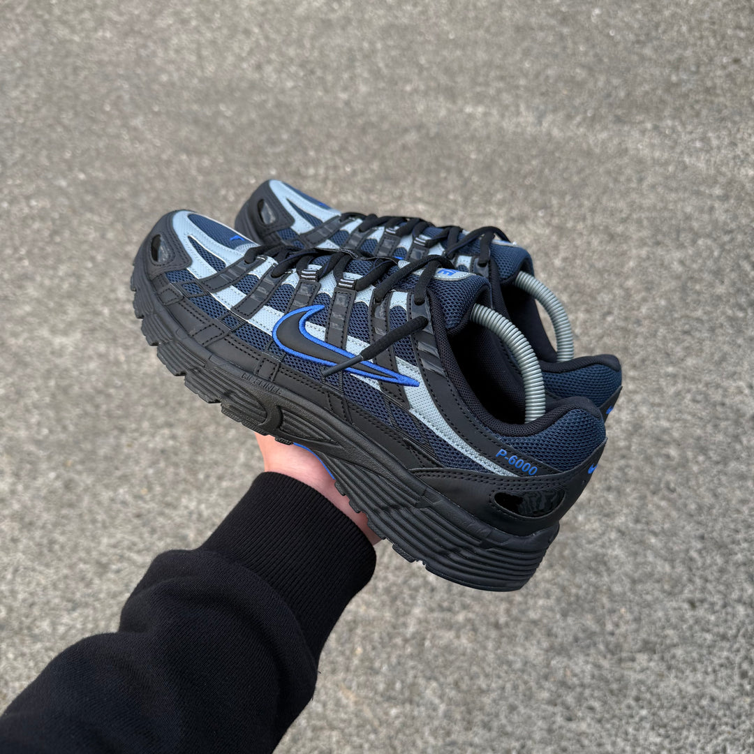 NIKE P-6000 - BLACK / MIDNIGHT BLUE / OBSIDIAN