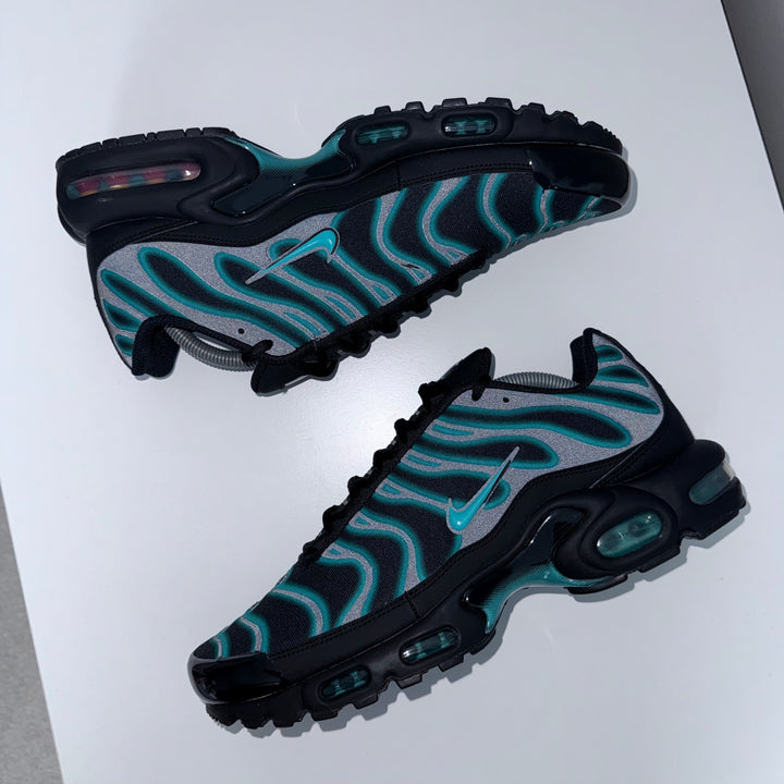 NIKE AIR MAX PLUS TN - BLACK TEAL ILLUSION