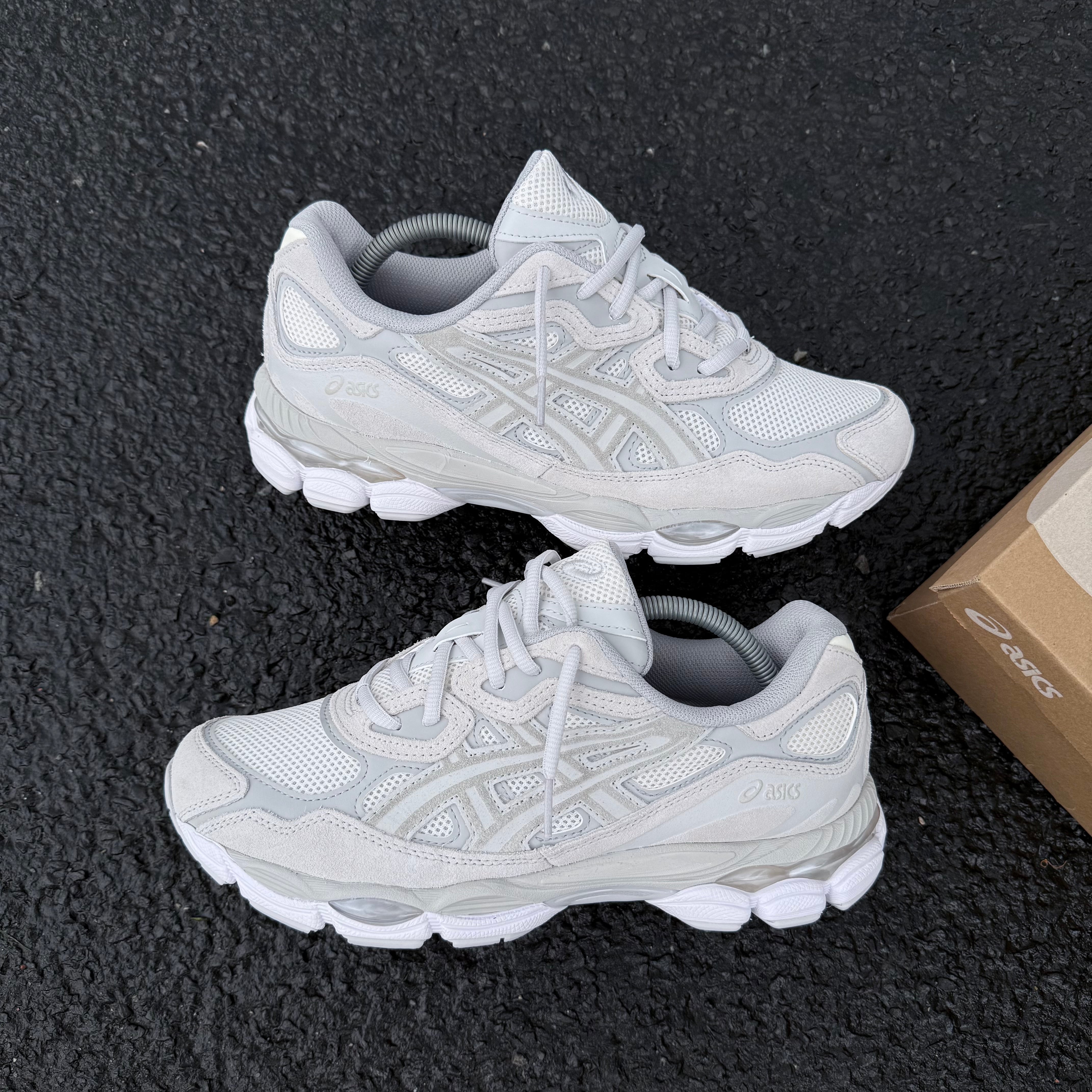 ASICS GEL NYC TRAINER - CLOUD CREAM GREY