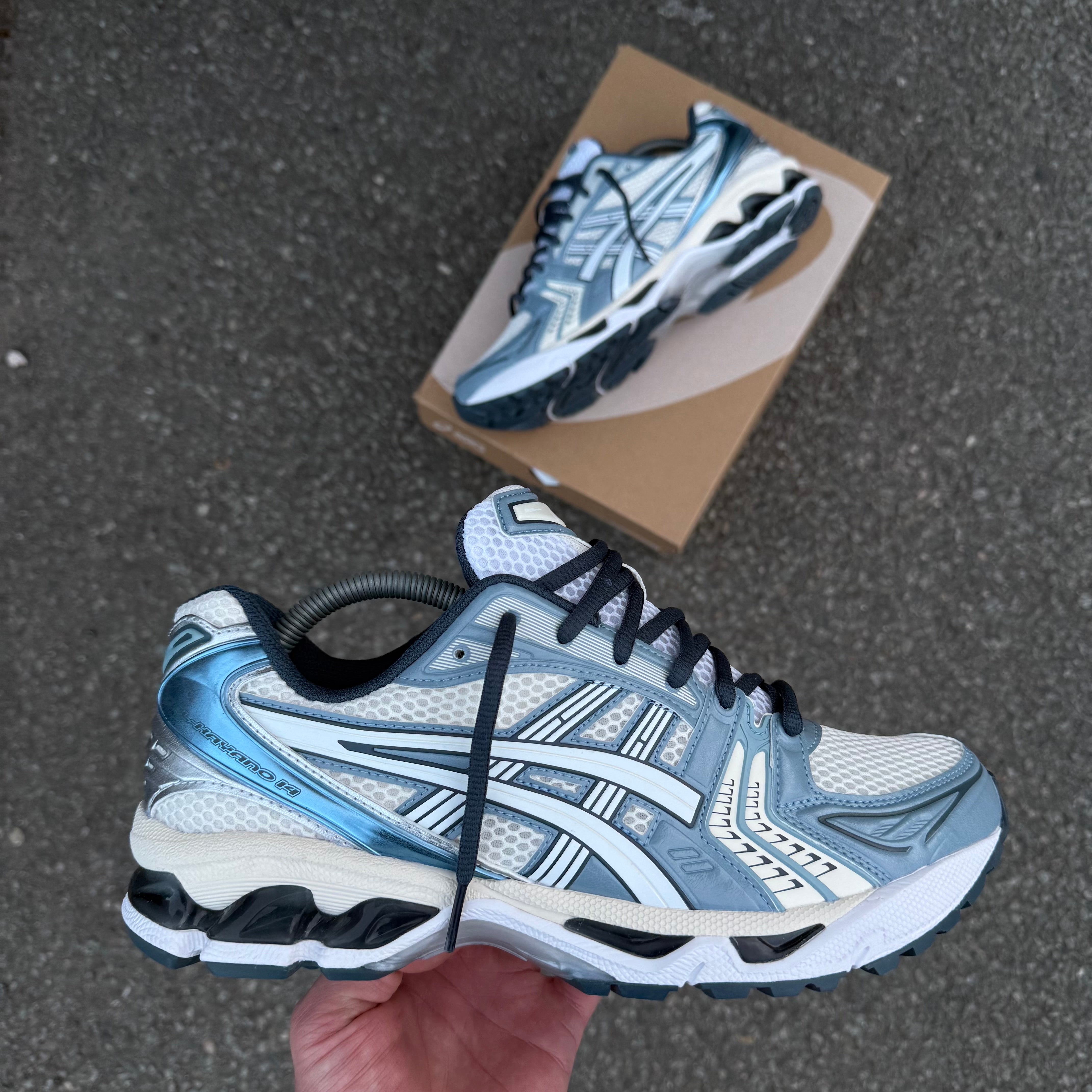 ASICS GEL-KAYANO 14 TRAINER - CREAM / RAW INDIGO