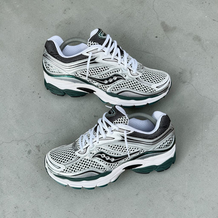 SAUCONY PROGRID OMNI 9 - PINE GREEN