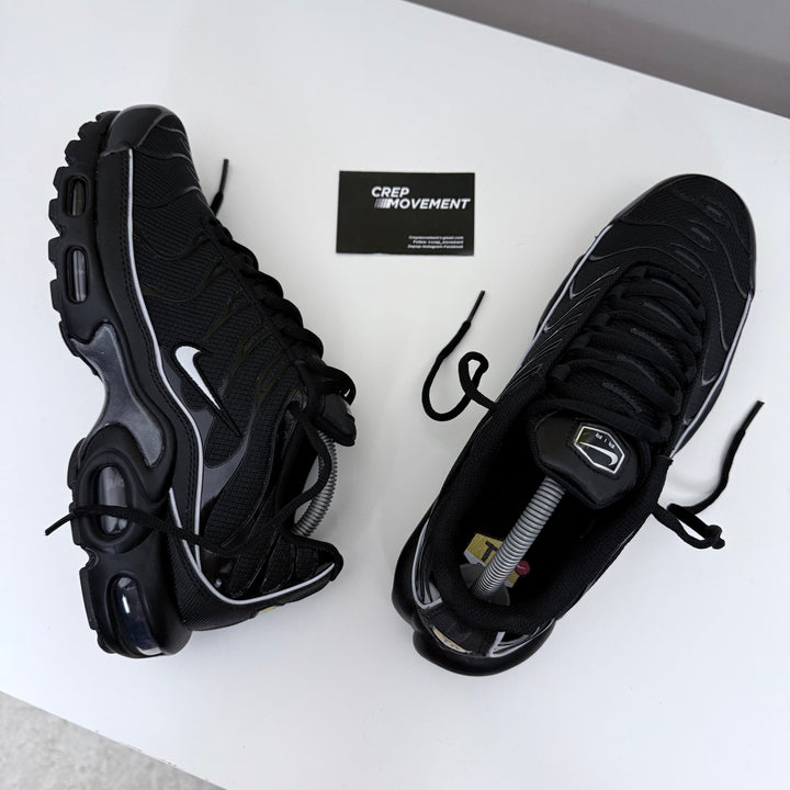 NIKE AIR MAX PLUS TN - REFLECTIVE STRIP