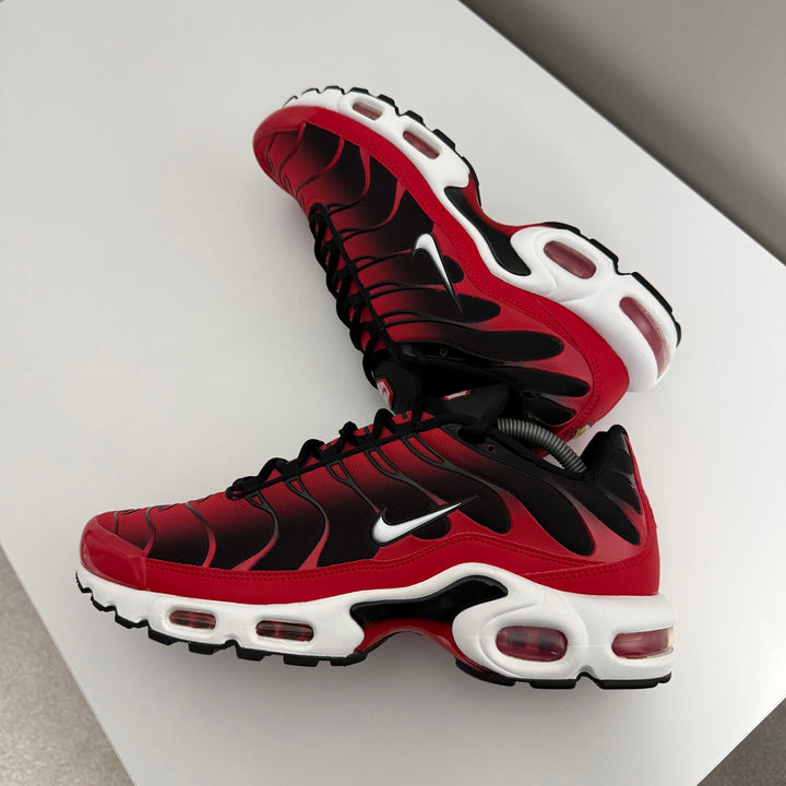 NIKE AIR MAX PLUS TN - UNI RED/ WHITE (BLOODS)