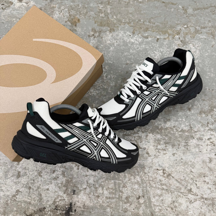 ASICS GEL VENTURE 6 TRAINER - BLACK/ RAINY LAKE GREEN