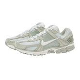 NIKE VOMERO 5 - SAGE / WHITE