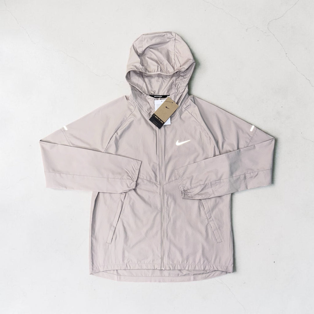 NIKE WINDRUNNER, MILER T-SHIRT AND CHALLENGER SHORTS 3PC SET - BEIGE