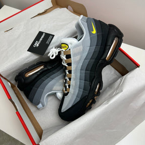 NIKE AIR MAX 95 - YELLOW STRIKE