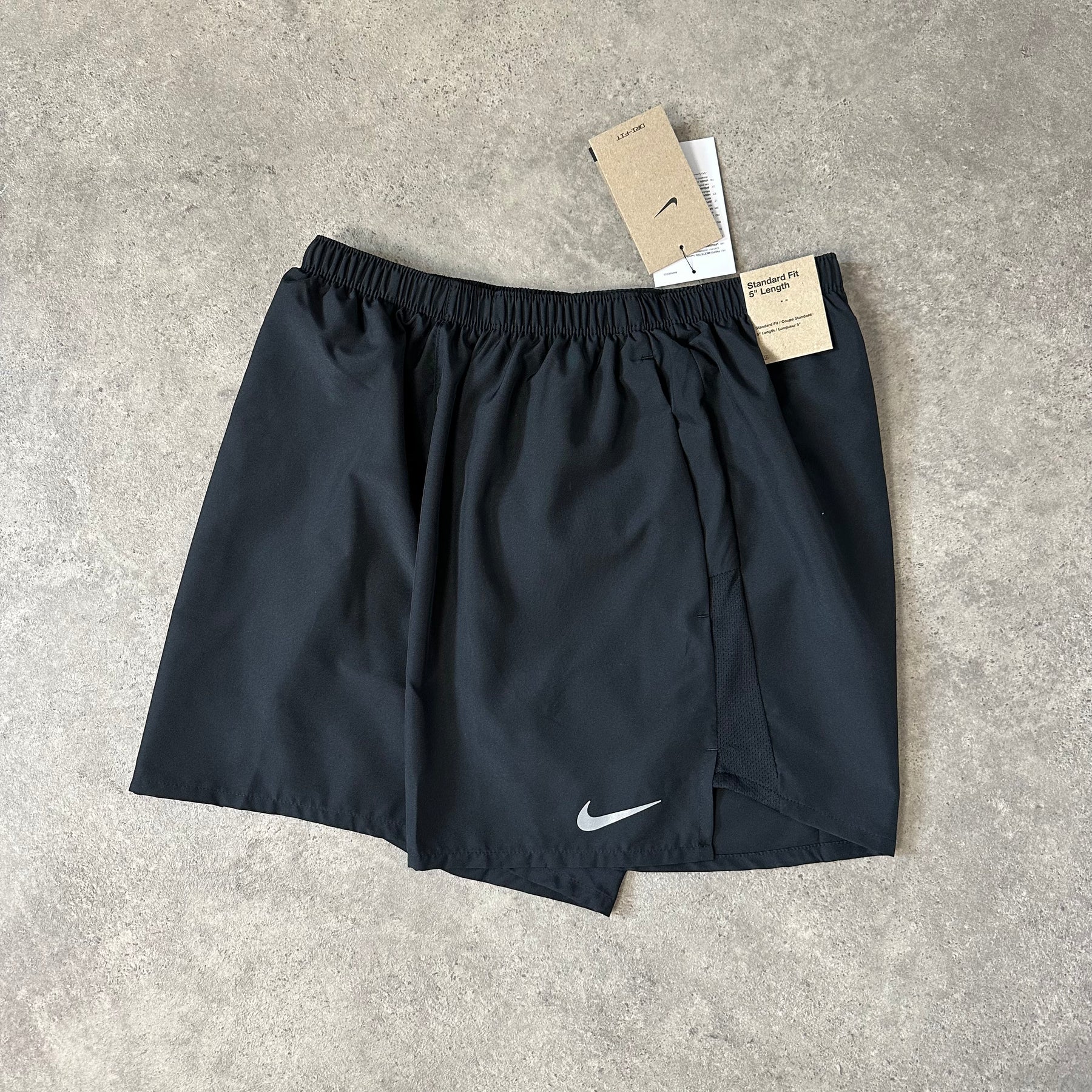 NIKE DRI-FIT SHORTS 5” - BLACK