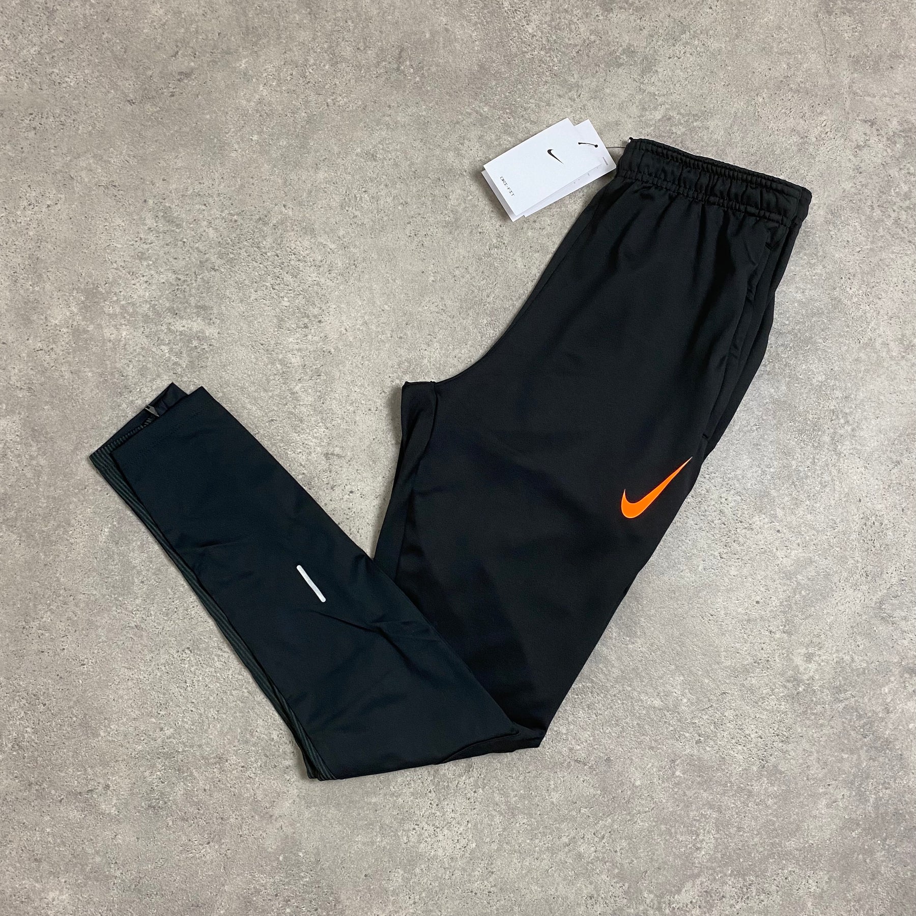 NIKE THERMA STRIKE PANTS - ORANGE / BLACK