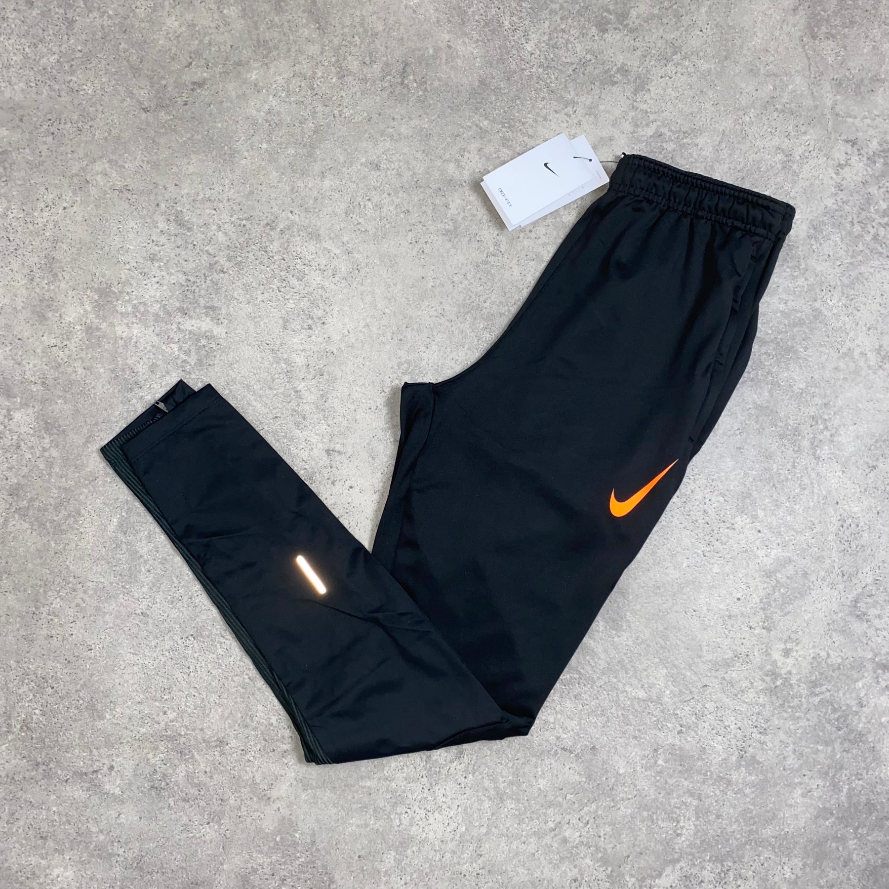 NIKE THERMA STRIKE PANTS - ORANGE / BLACK