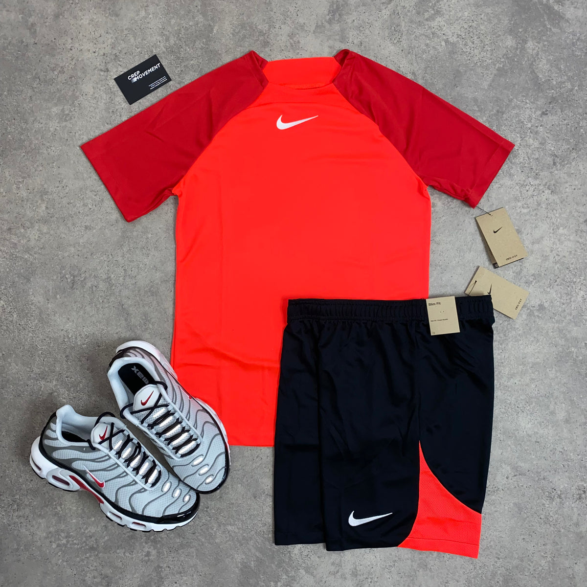 NIKE DRILL 22 T SHIRT SET - HYPER CRIMSON / BLACK