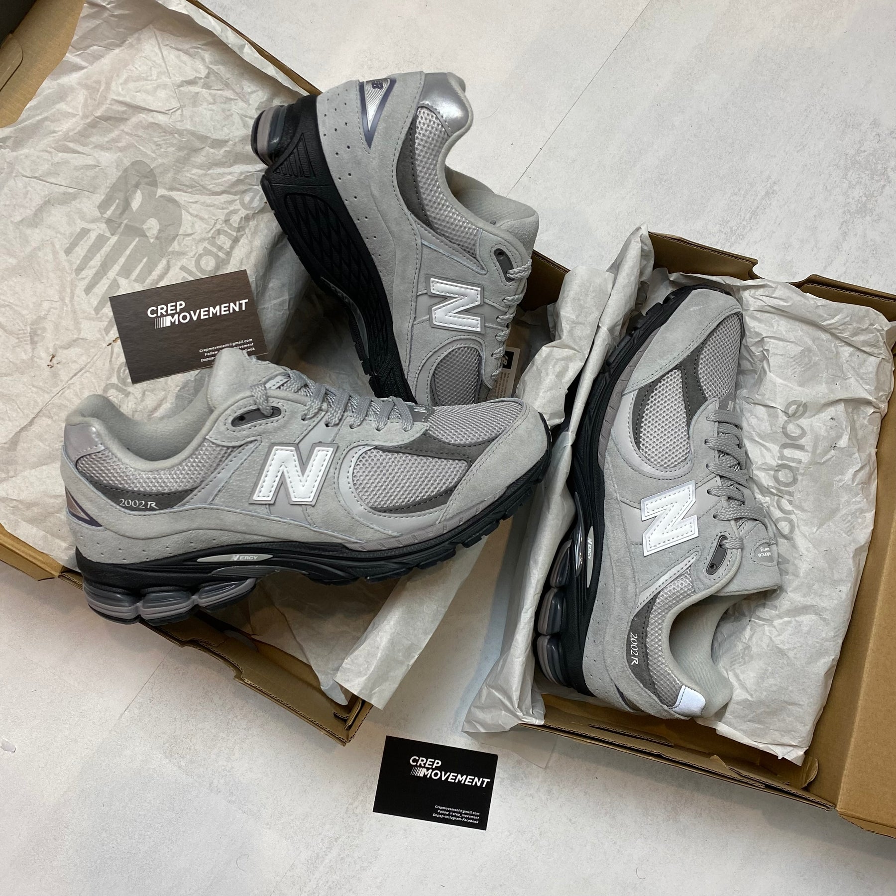 NEW BALANCE 2002R - GREY / BLACK