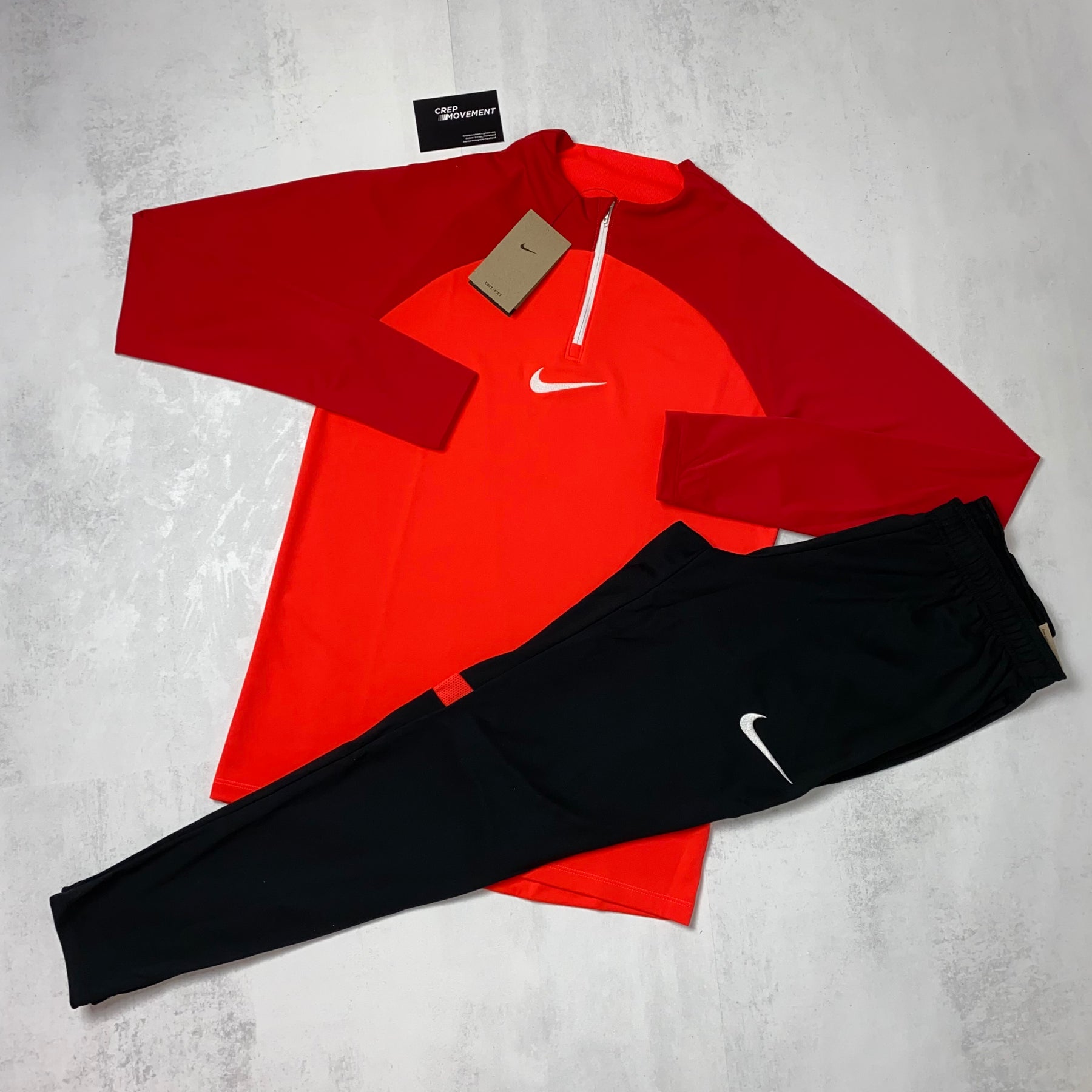 NIKE DRILL 22 HALF ZIP SET - HYPER CRIMSON