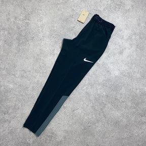 NIKE PRO BOTTOMS - BLACK / GREY