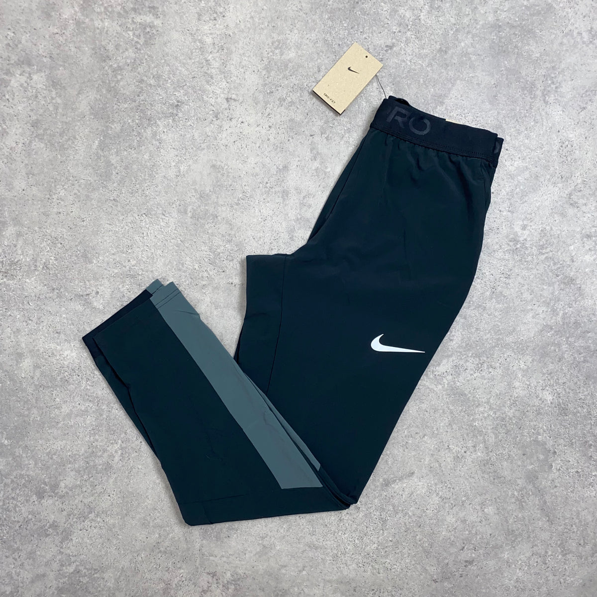 NIKE PRO BOTTOMS - BLACK / GREY